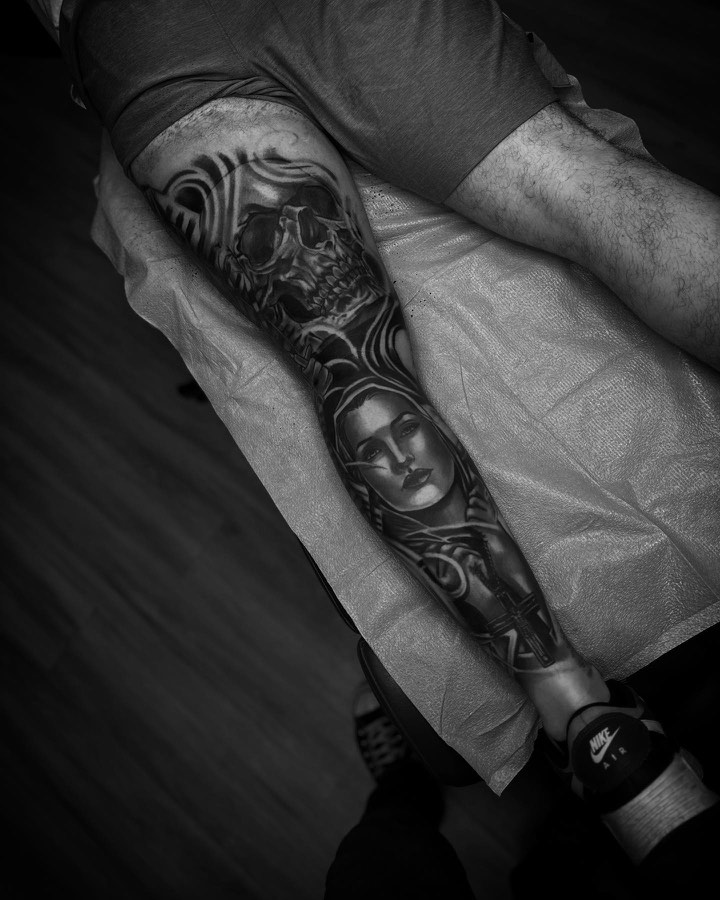 Traditional tattoo by Andy Electric